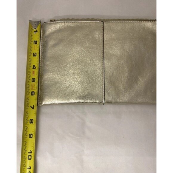 INC Women’s Hand Bag Purse Makeup case Gold Metallic New With Tags - Picture 3 of 7
